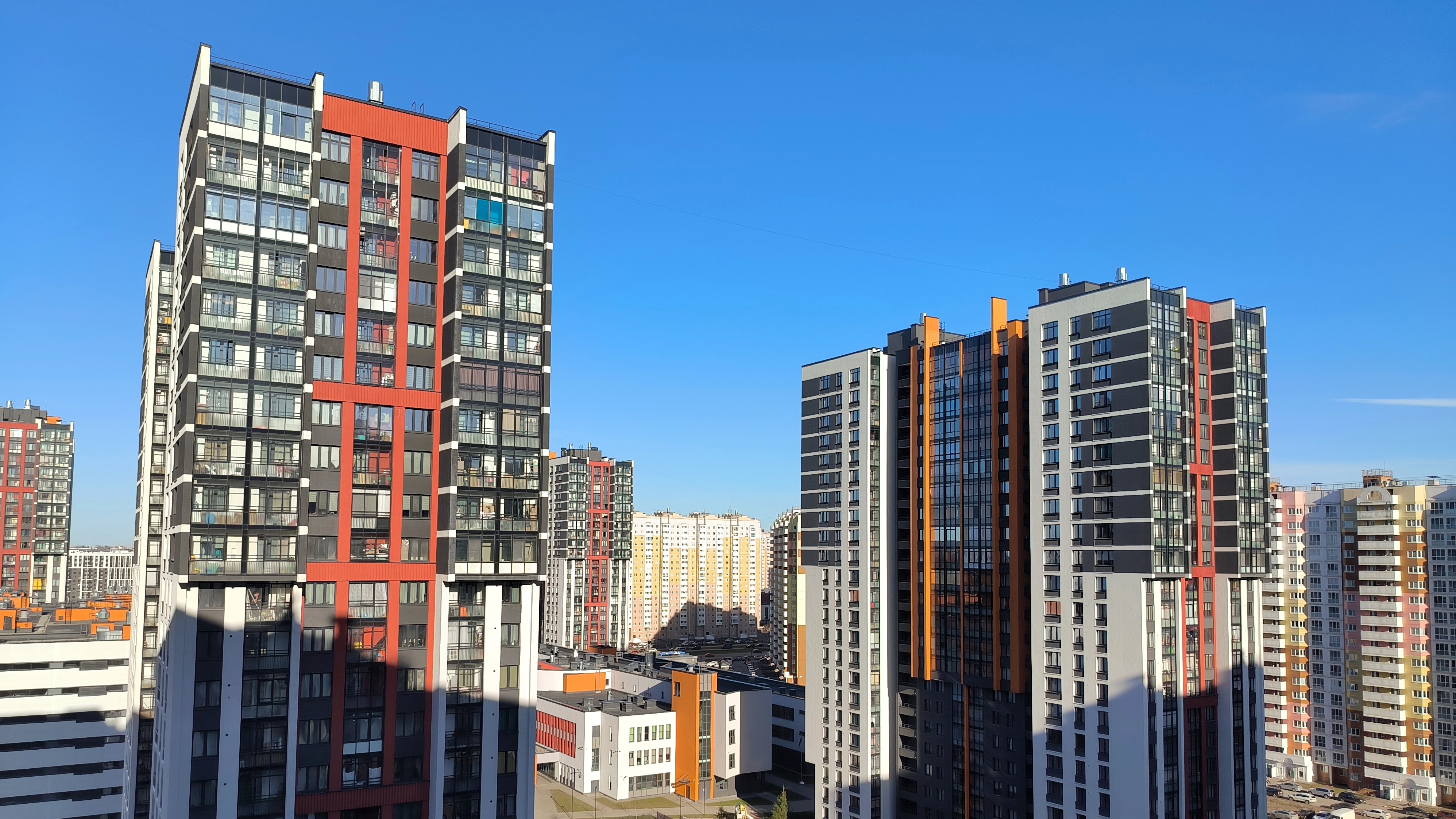 Спрос на новостройки в России снизился в марте на 14%