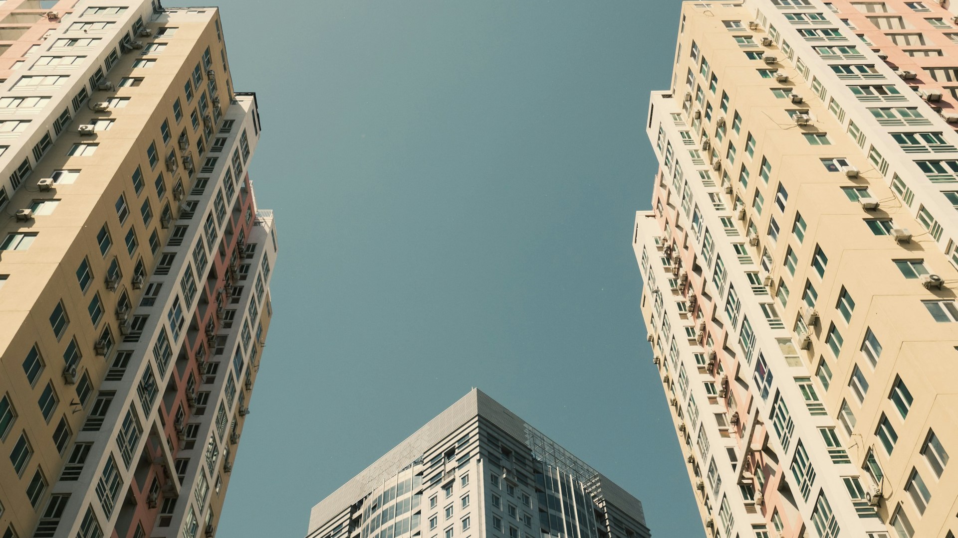 «Глубокая заморозка» на рынке новостроек: смена парадигмы и риски для отрасли