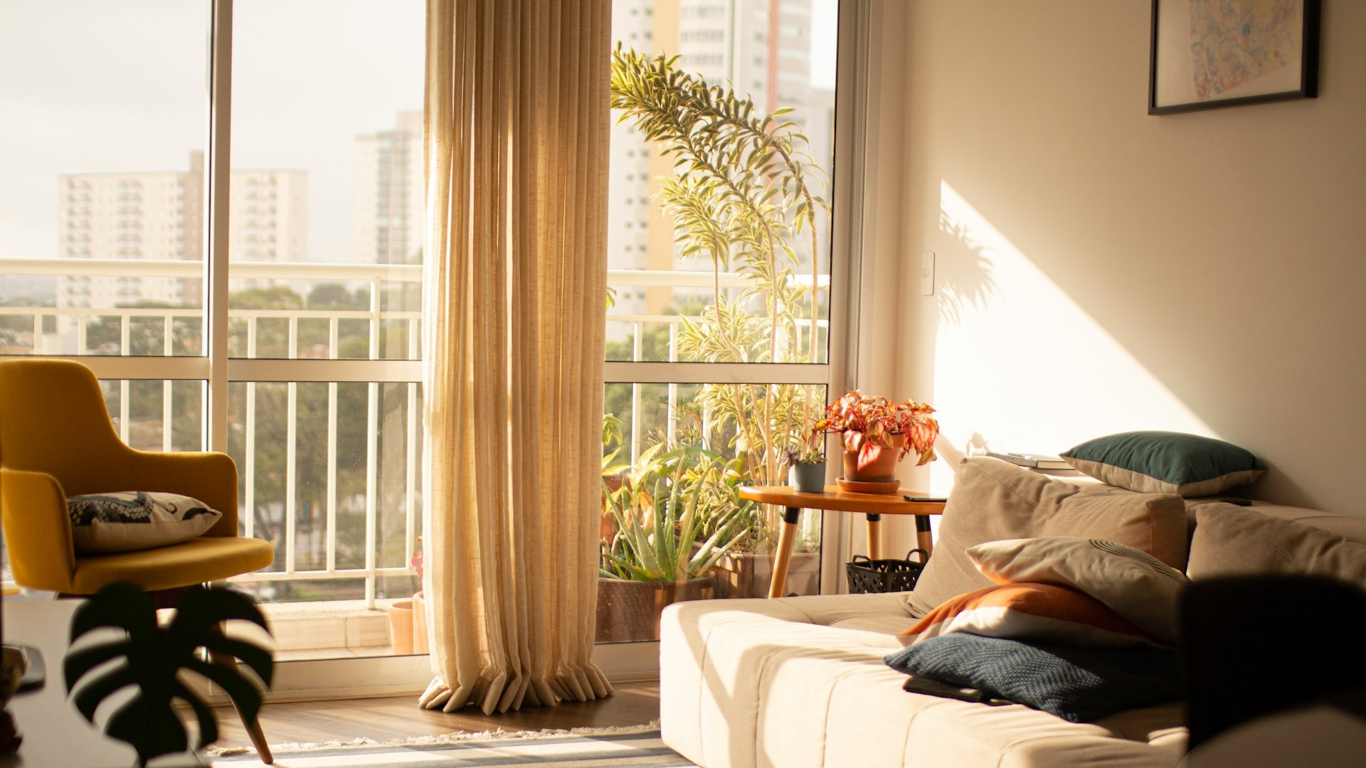 Около половины россиян предпочитают новостройки сталинкам