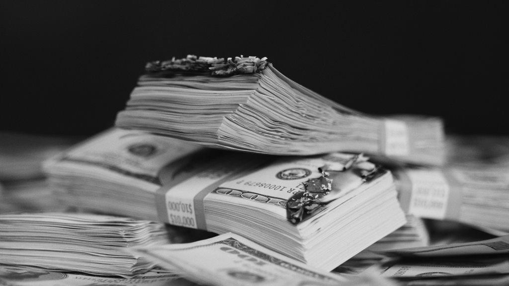 Кому полезен мораторий на банкротство?