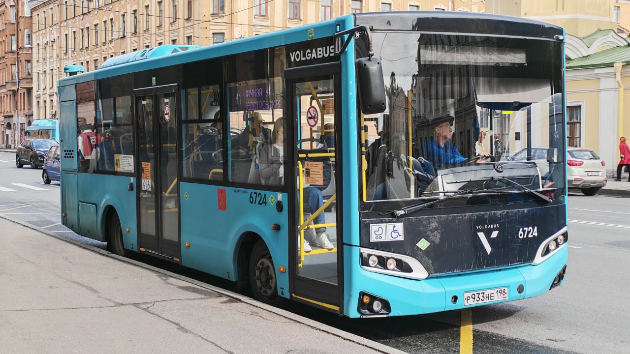 Автоэксперты: в Петербурге пришло время обновить парк автобусов