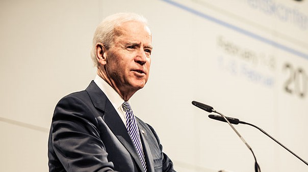 Байден возвращает США во внешний мир и приостанавливает гонку вооружений