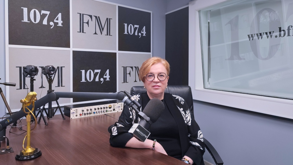 Елена Кириленко: снег на парковках, официальная инфляция, сроки ремонта КТ и МРТ