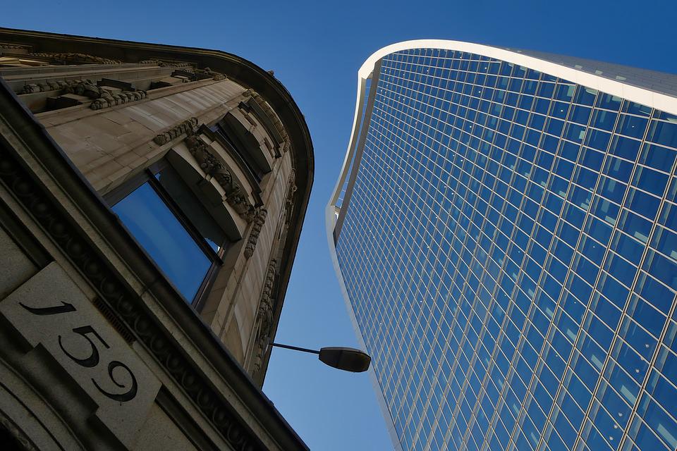 Лондон. Обмен бус на золото завершен