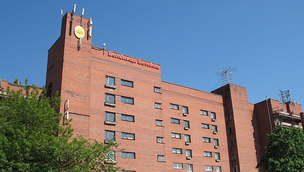 В Боткинской больнице сокращать зарплаты врачам не будут
