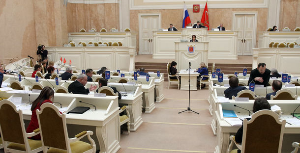 Петербургский ЗакС поддержал корректировку бюджета в первом чтении