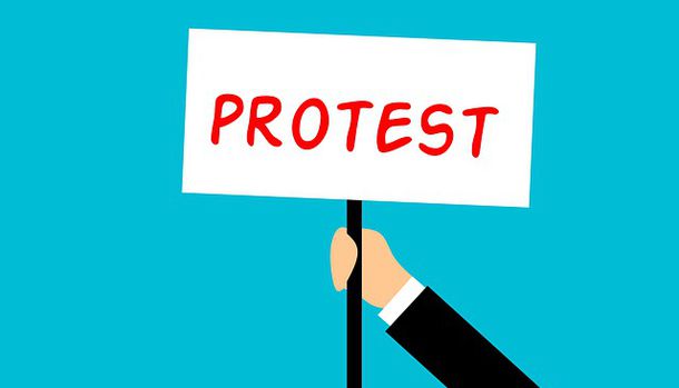 Правозащитники поддержали требование Бориса Вишневского снять запрет на митинги