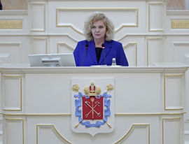 Агапитова направит омбудсмену РФ поправки к законопроекту о QR-кодах от Петербурга