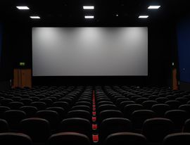 Власти Петербурга планируют оказать поддержку кинотеатрам и в 2023 году