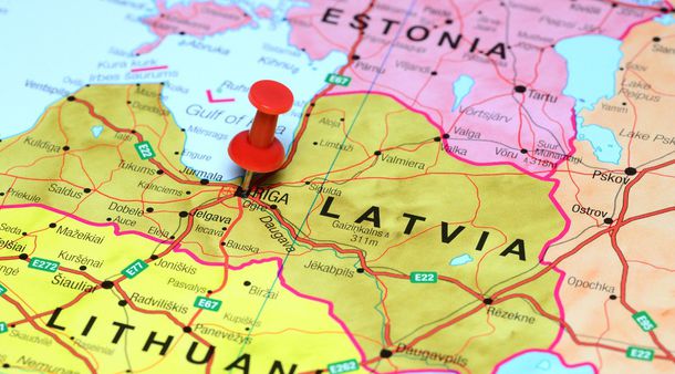 Страны Прибалтики и Северо-запад России: стоит ли бояться «эффекта колеи»?