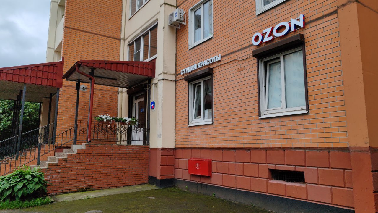 Спрос на работников ПВЗ в Петербурге увеличился на 74%