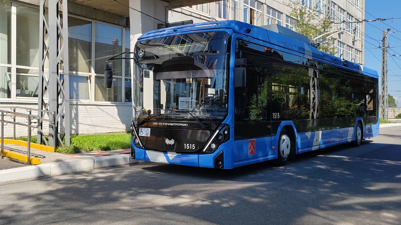 Петербург получил более 600 единиц новой техники с начала 2025 года