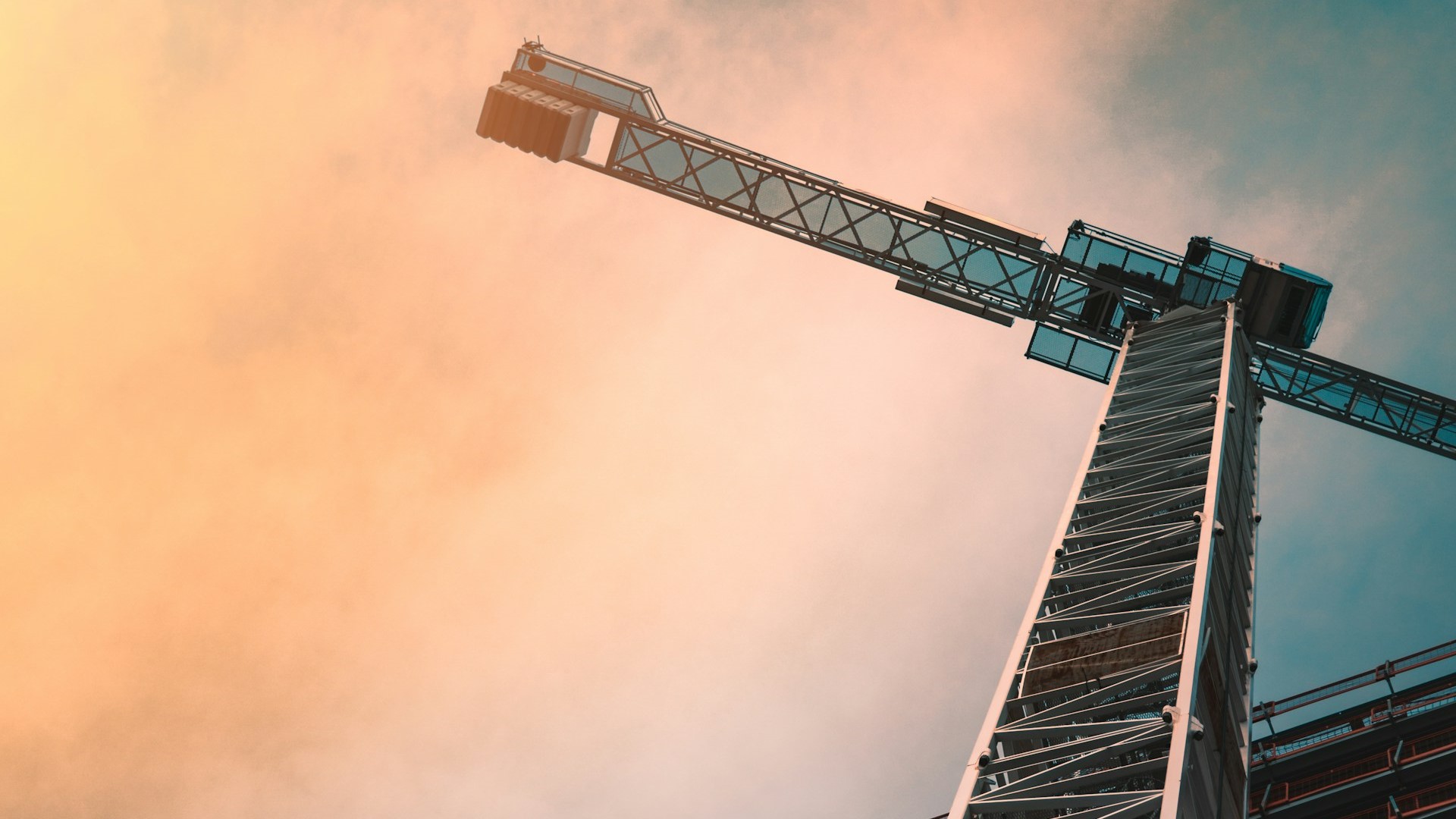 Около половины застройщиков в России сдавали новостройки с задержкой в 2025 году