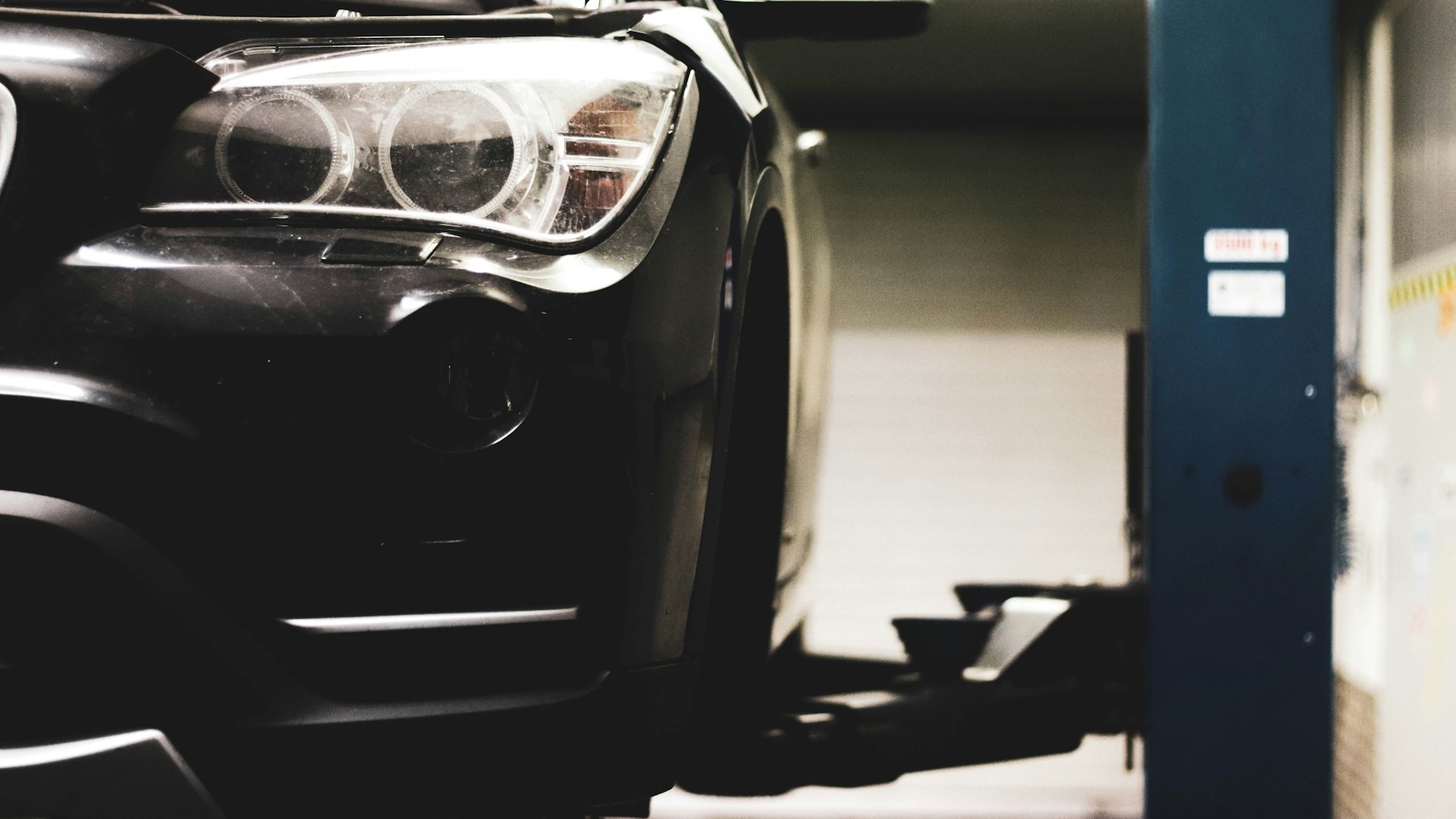 Техосмотр легковых авто в РФ с 1 января подорожает в среднем на 9,7%