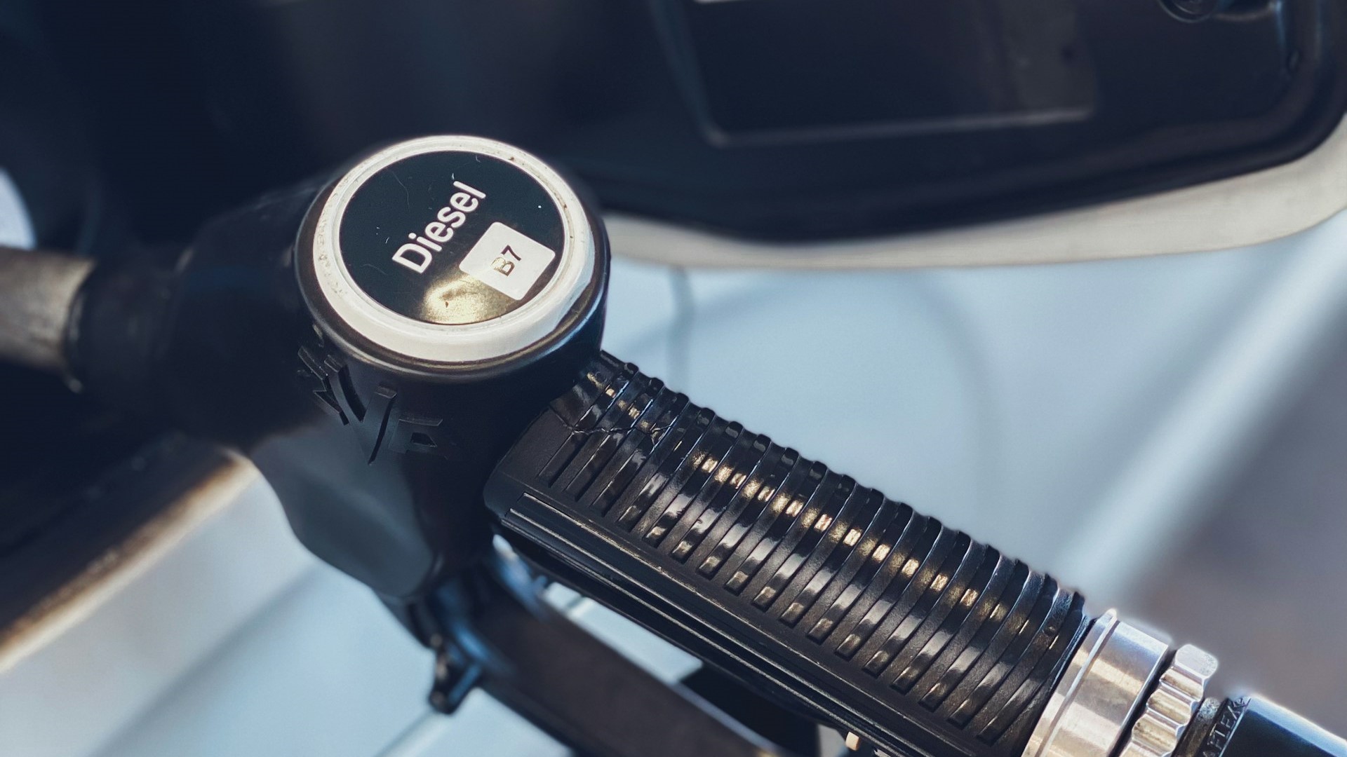 Продажи новых дизельных легковых авто в России упали на четверть в 2025 году