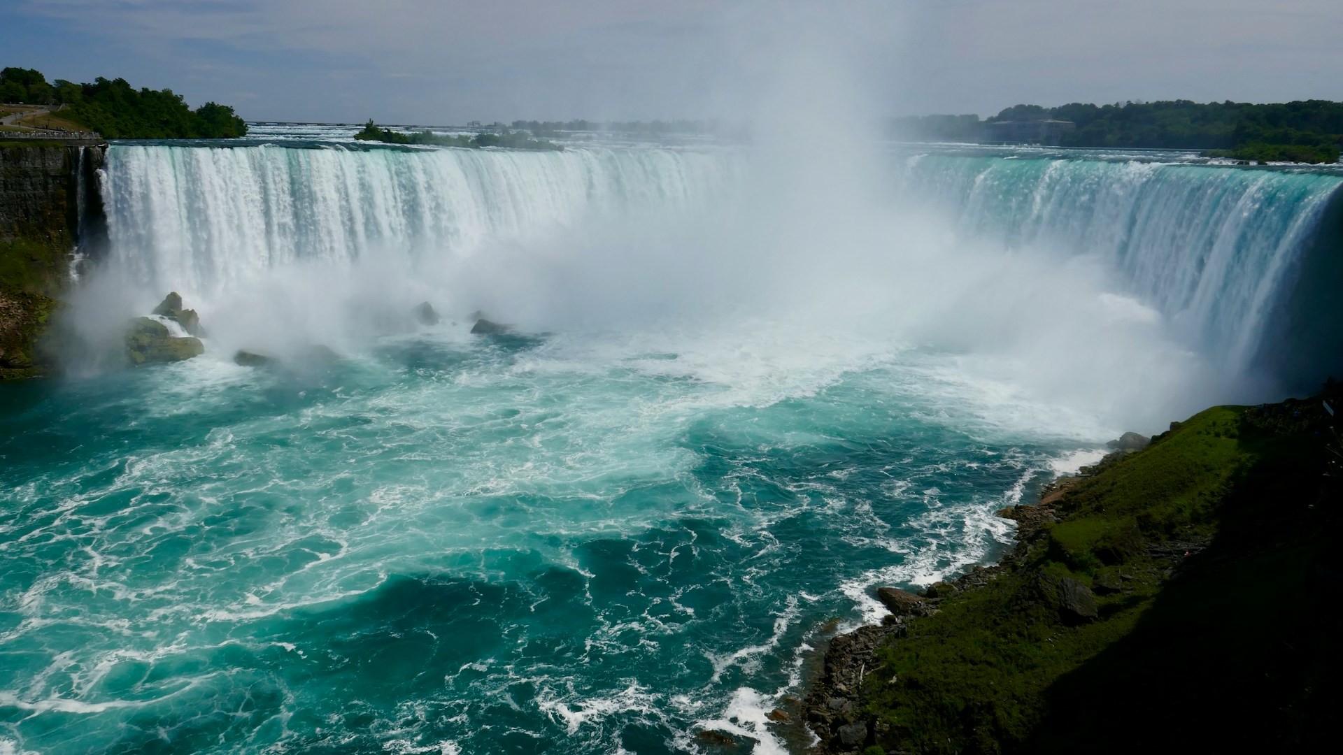 Путешествие в премиум-классе: от водопада Виктория до Курильских островов