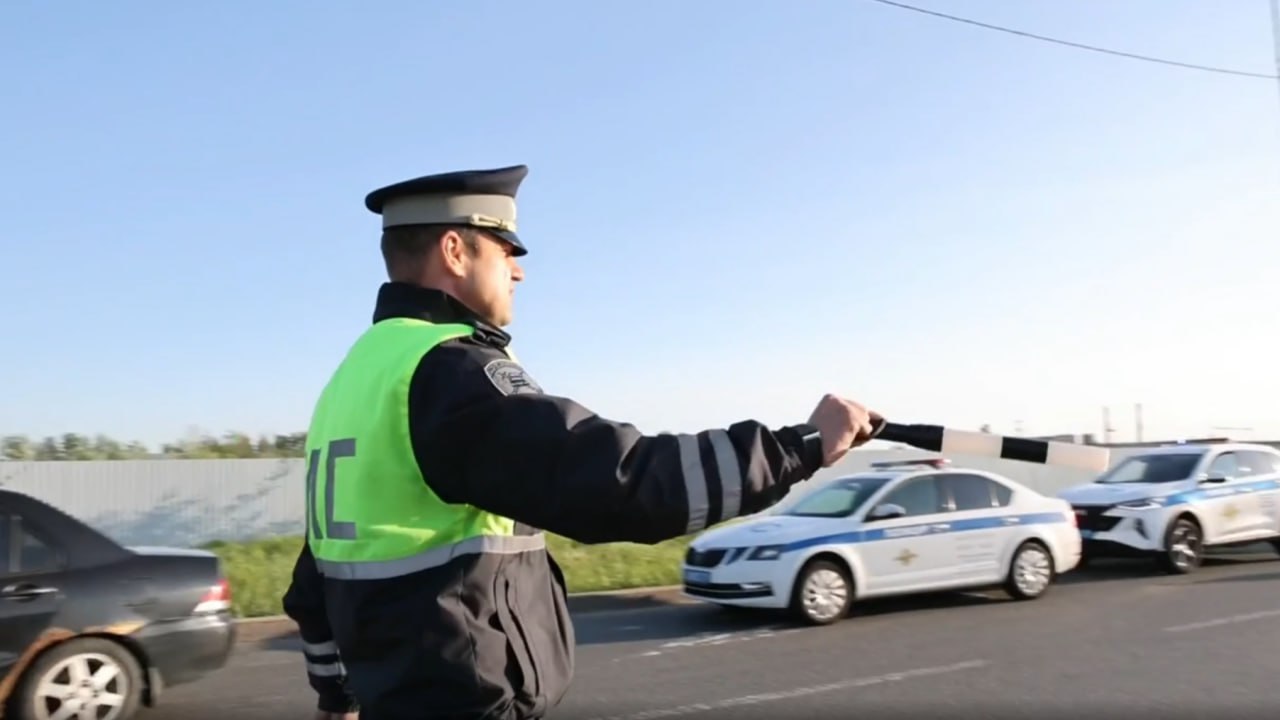 В Петербурге обсуждают борьбу с «обочечниками» после рейда ГАИ