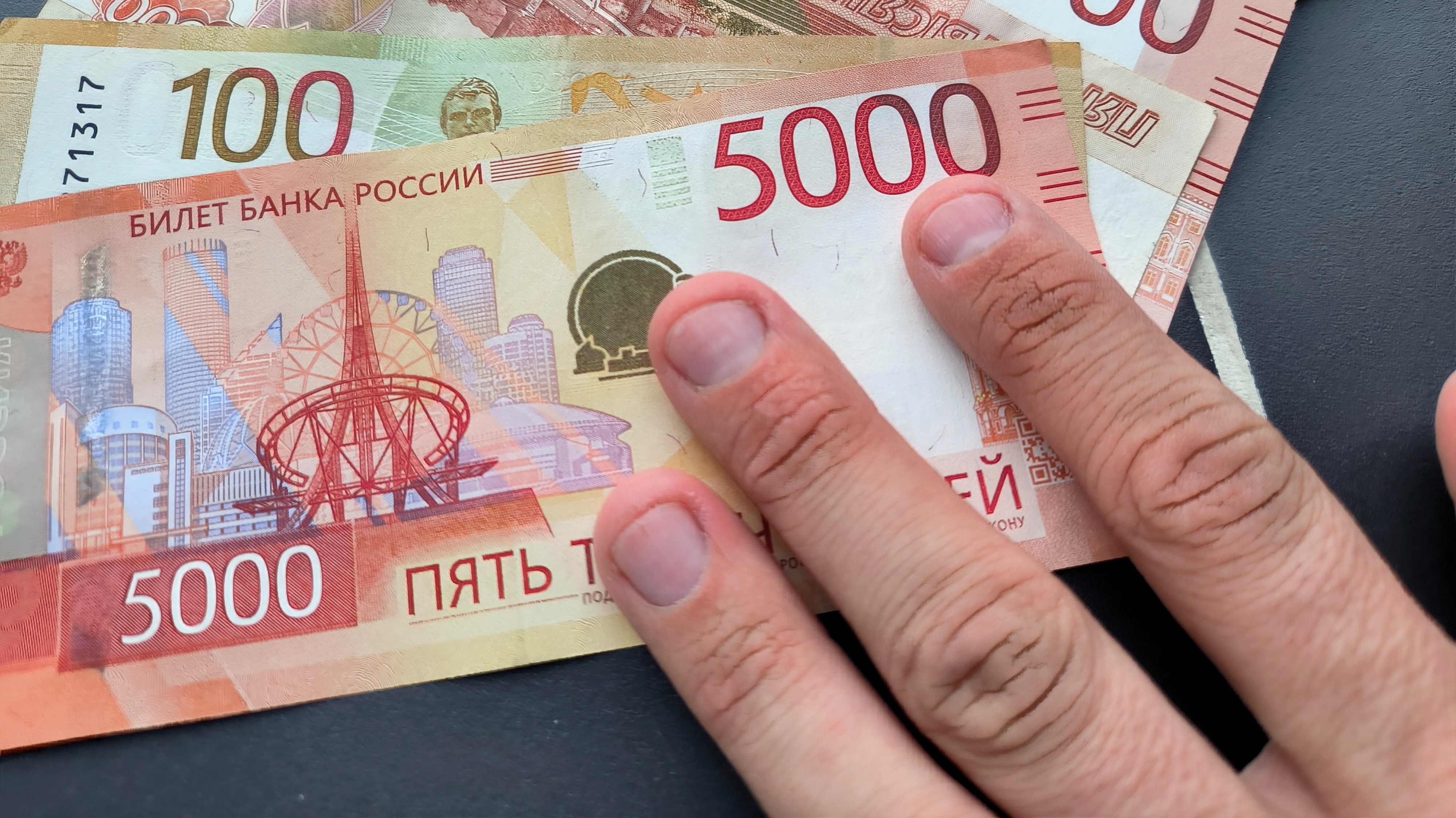 Количество выдач розничных кредитов в июле увеличилось на 27%