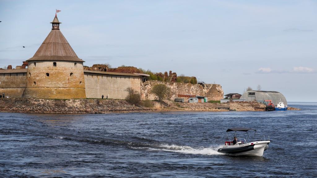 Нарушения на реках и озерах Ленобласти будет выявлять водная экомилиция