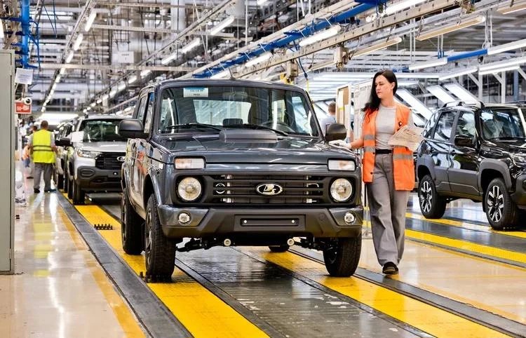 Обновленная Lada Niva Legend: АВТОВАЗ готовится к полувековому юбилею модели