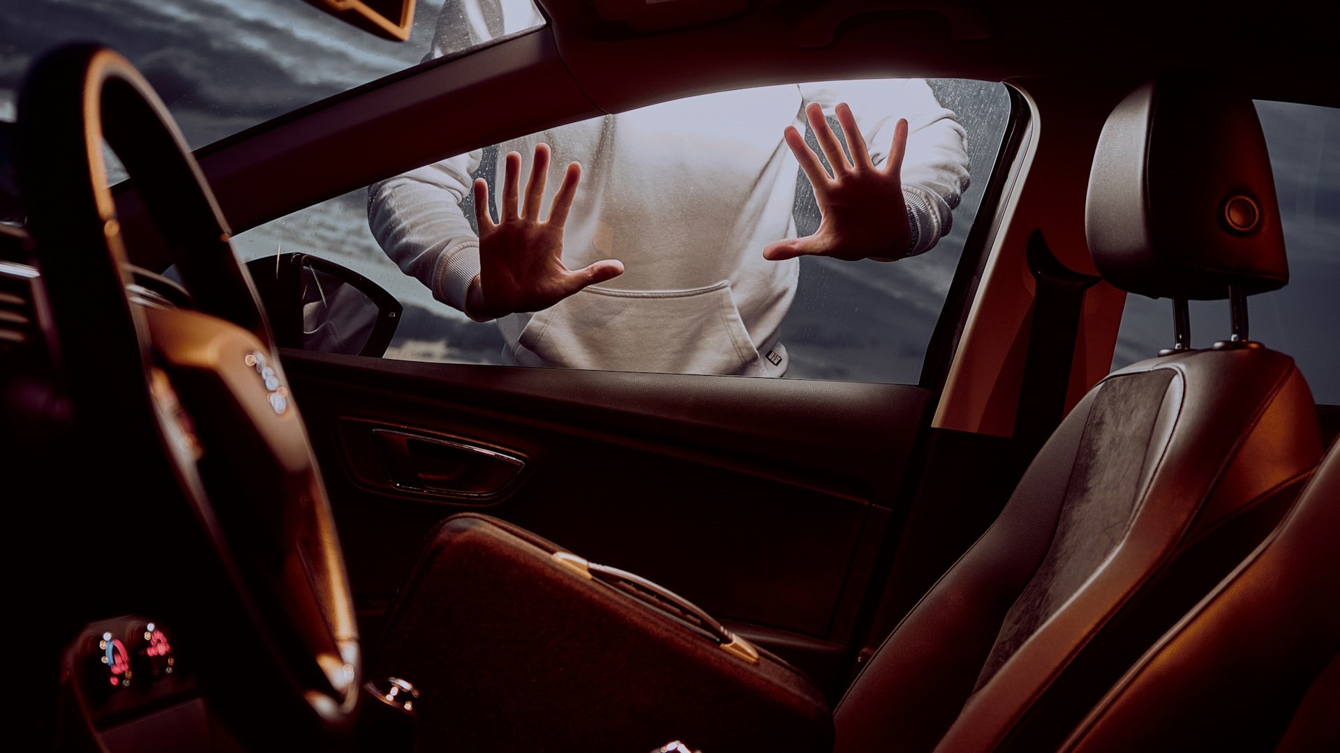 Угонять авто в России стали реже почти в шесть раз