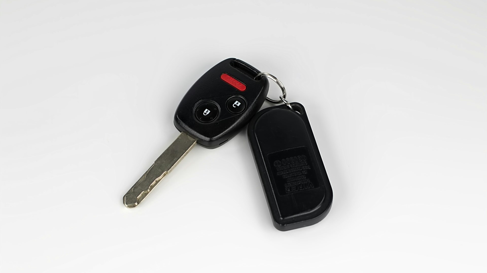 Объем выданных автокредитов в январе-ноябре снизился на 34,2%