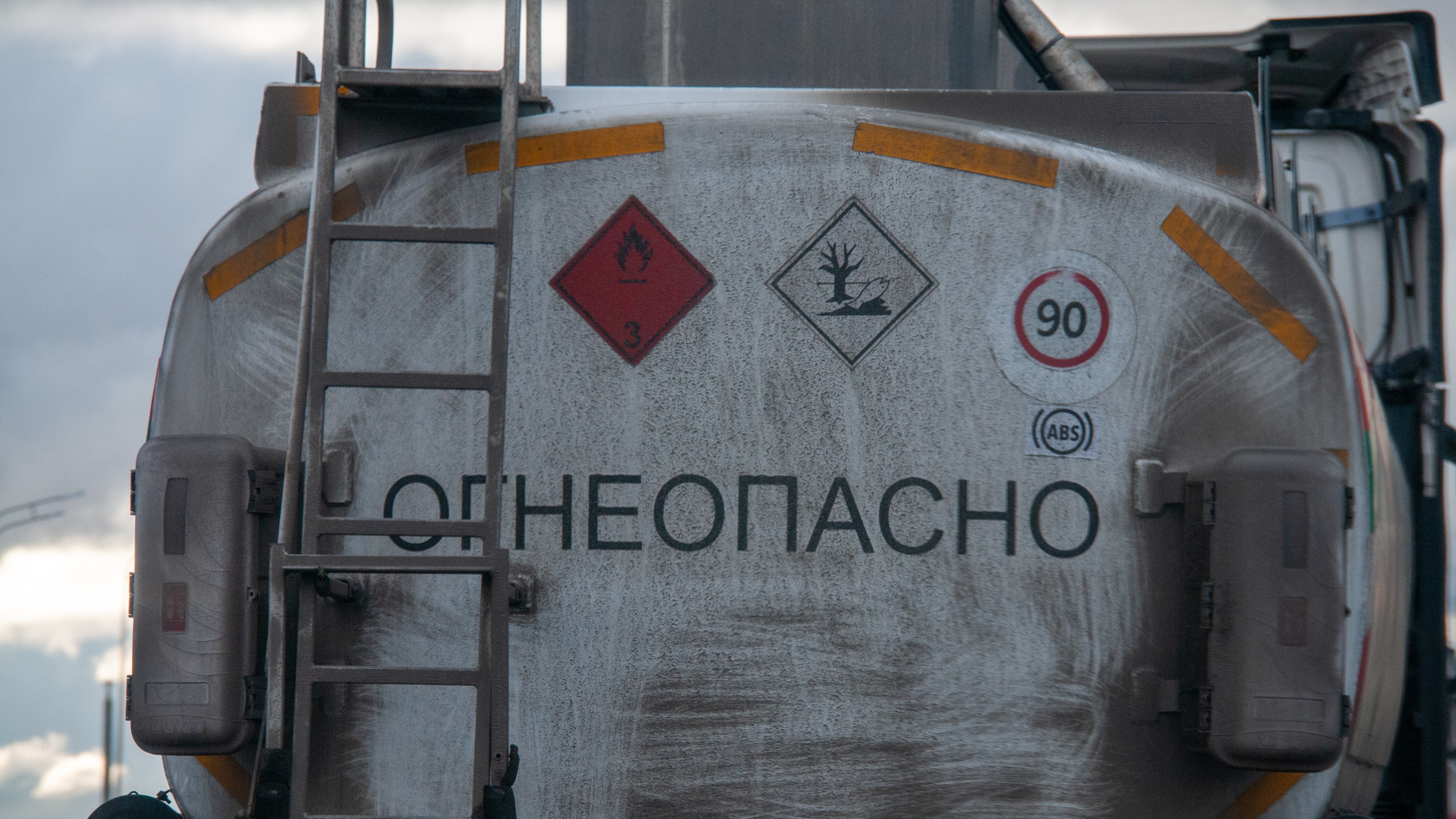 Власти Ленобласти предупредили о снижении отгрузок топлива на отдельных АЗС