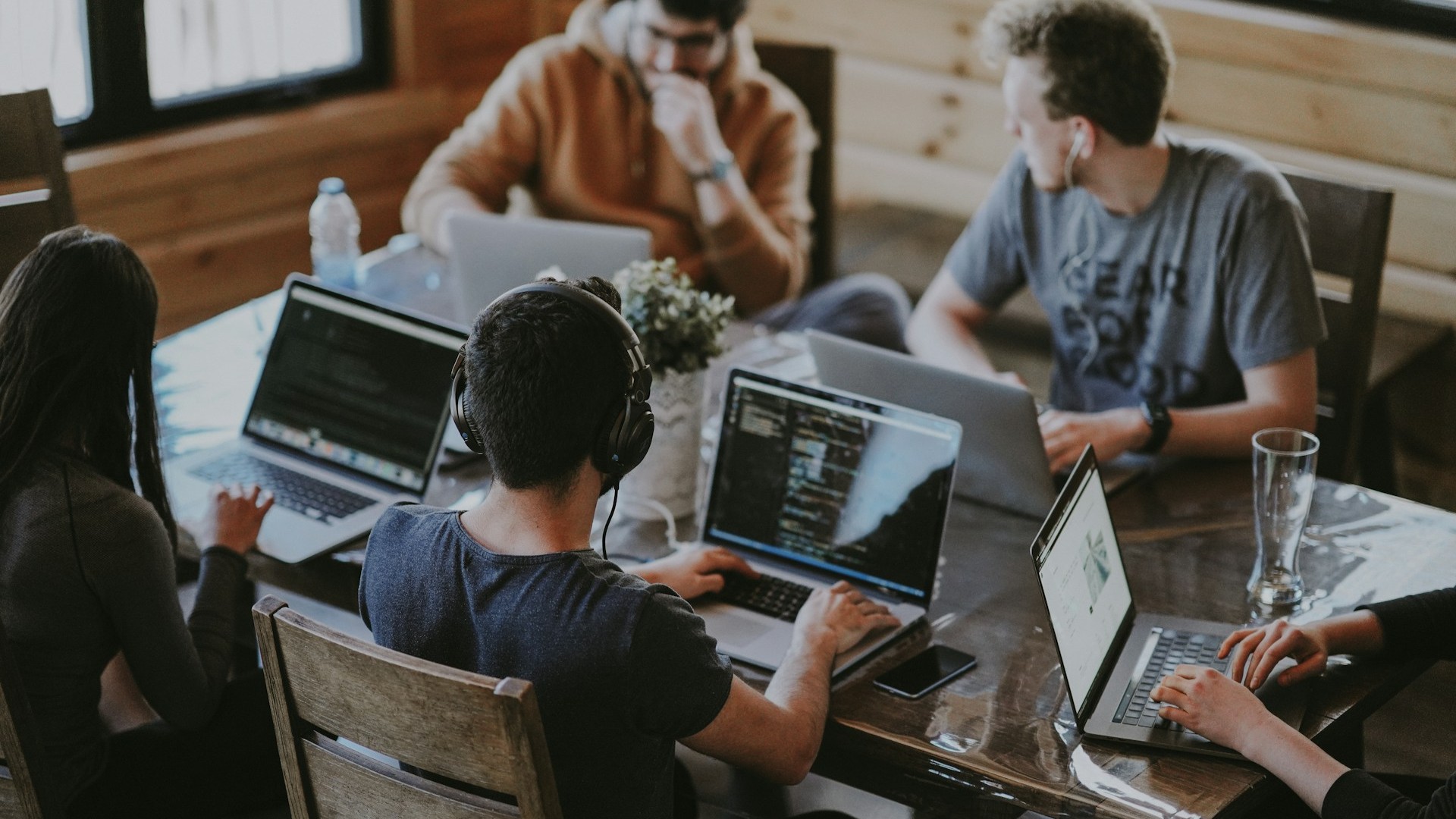 Петербург оказался в лидерах по вовлеченности граждан в малый и средний бизнес