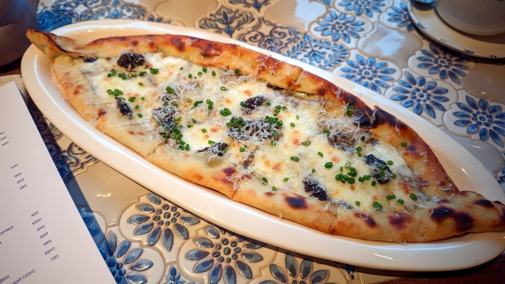 Греческие бистро «Грис» на Восстания