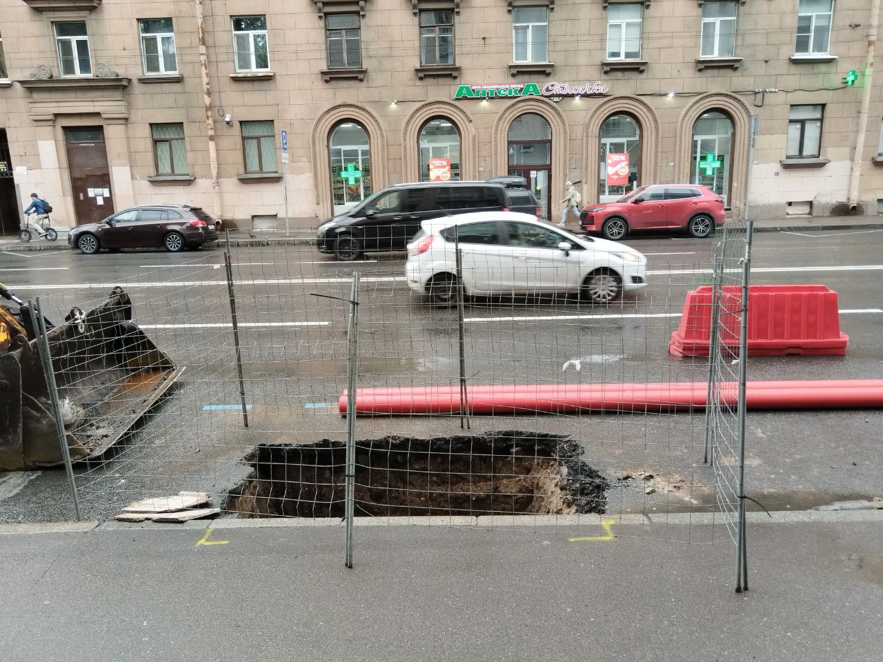 В Петербурге часть Алтайской улицы закроют для автомобилистов на полтора месяца 