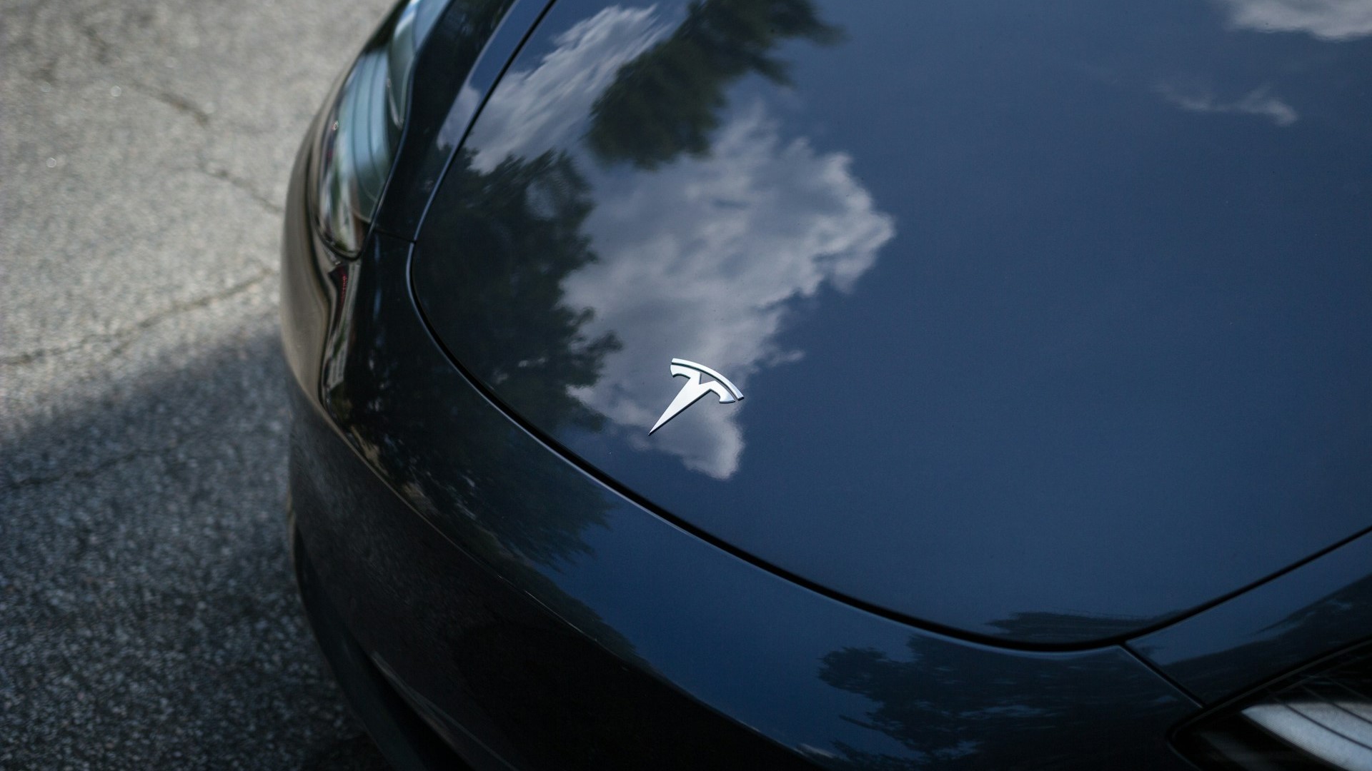 Bloomberg заявило о гибели минимум 15 человек из-за проблем с дверями у Tesla